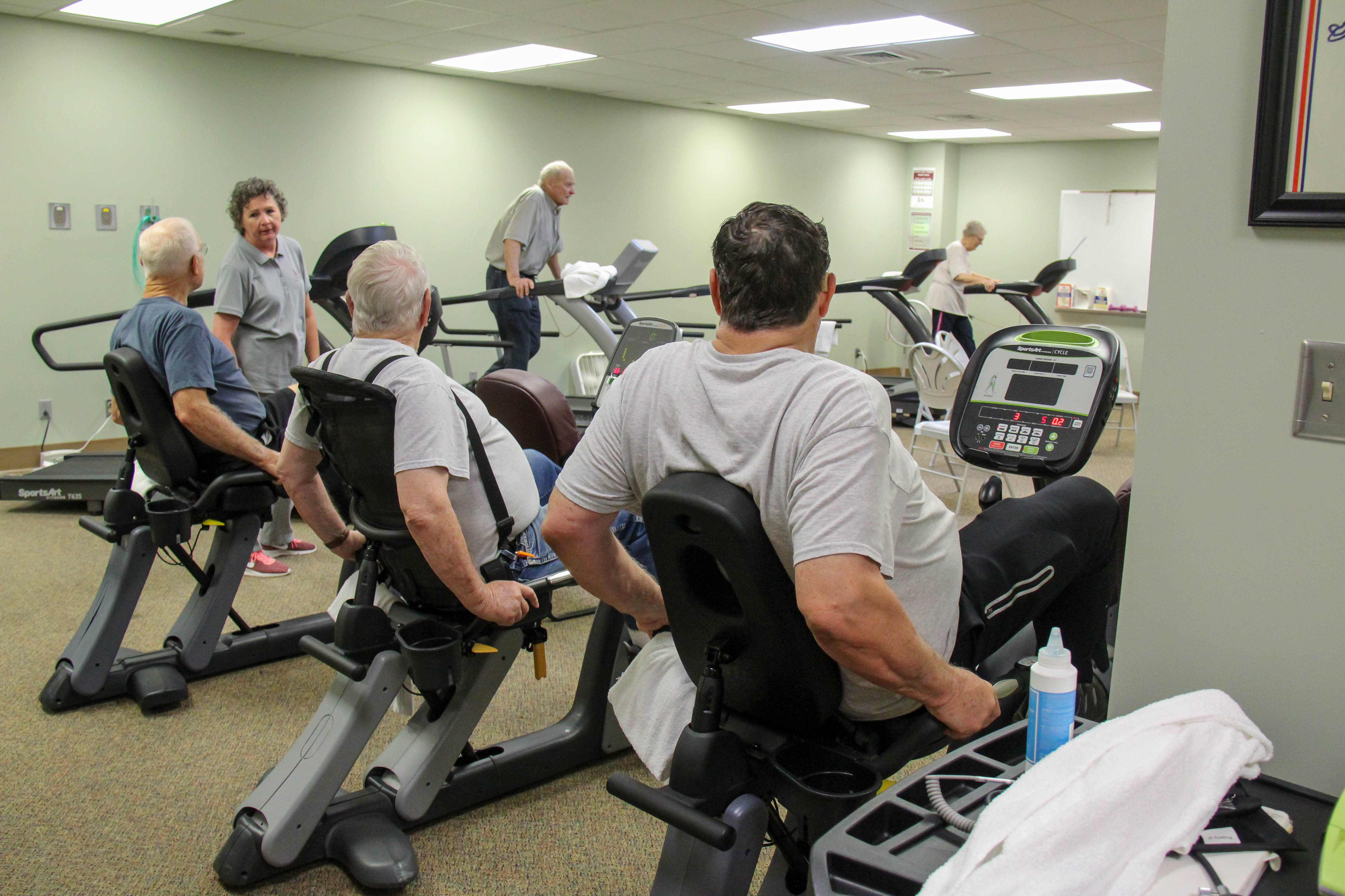 Room view of HeartMenders exercise session