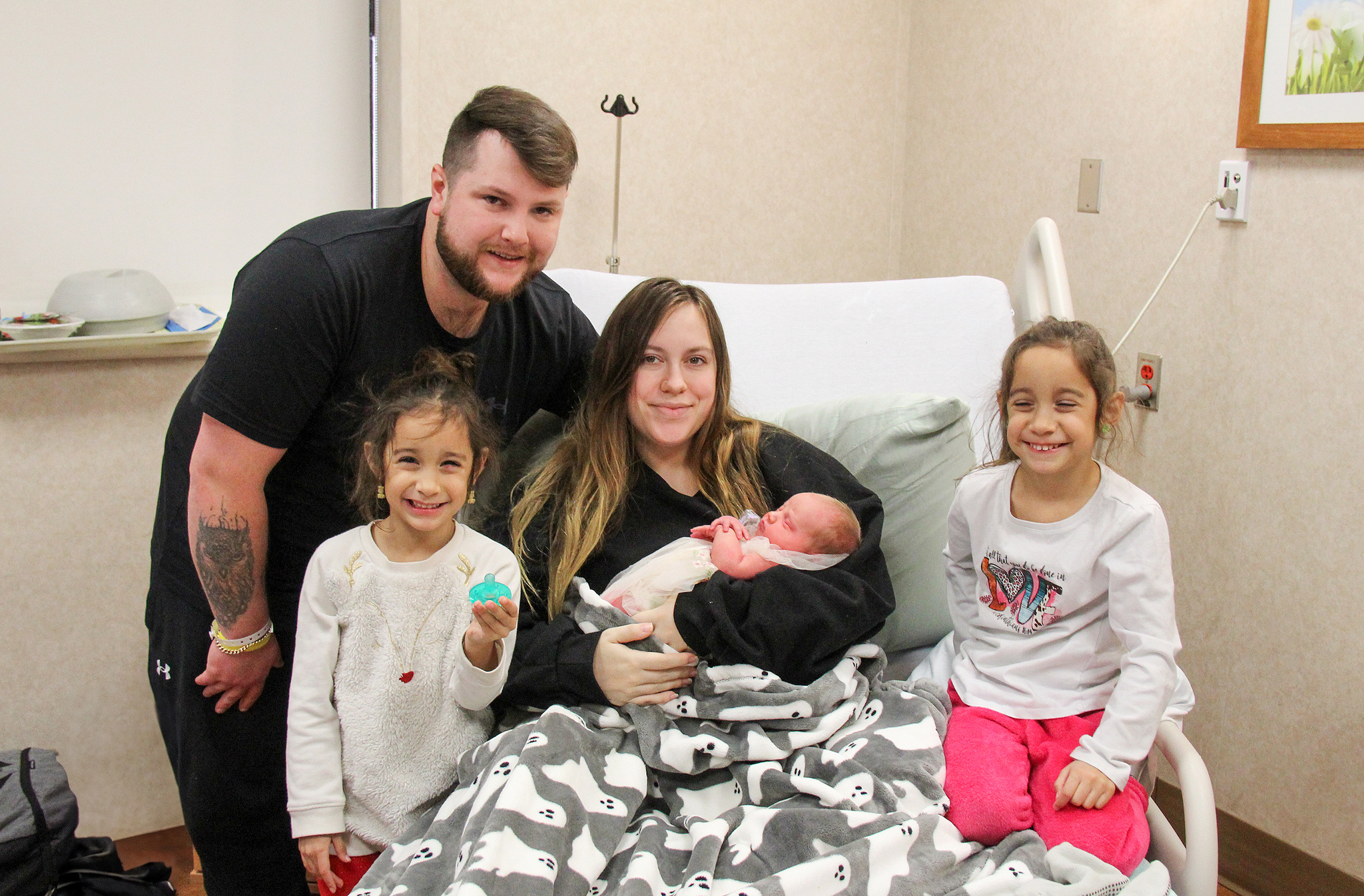 A Growing Family: William Newton Hospital Welcomes First Baby of 2026